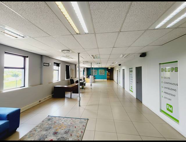 5,040M² WAREHOUSE TO LET IN COSMO BUSINESS PARK